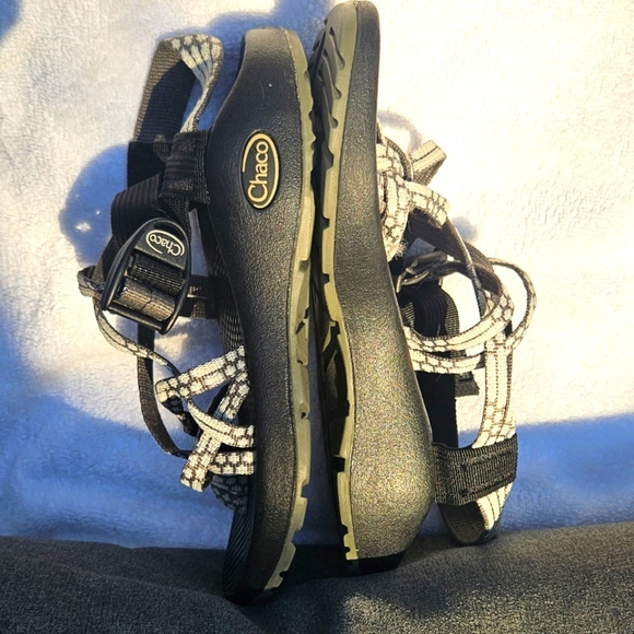 Chaco Yampa Grey & White Strappy Flat Thong Sandals Size 5 Excellent Cond - Picture 5 of 6